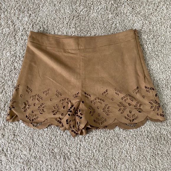 suede beige shorts - Picture 1 of 2